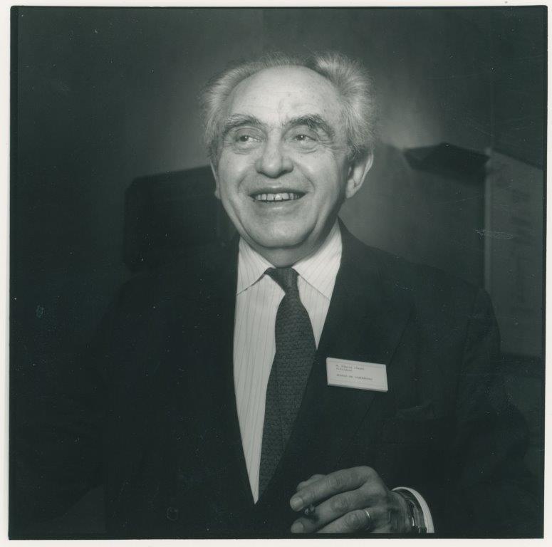 
					
						Edmond Israel
					
					
					© Wolfgang Osterheld
					